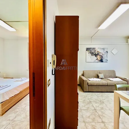 Giove Apartment - Piscina E Natura A Sirmione Exterior foto