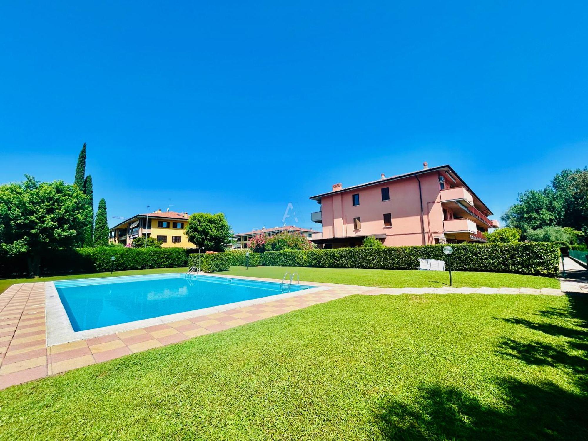 Giove - Piscina E Natura A Apartment Sirmione