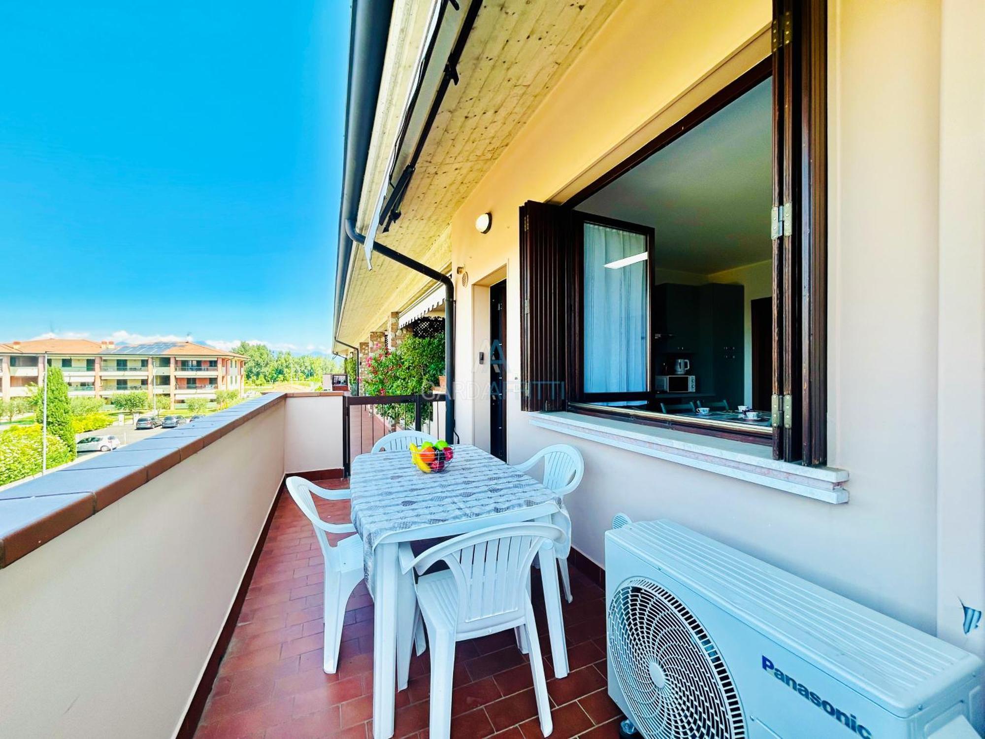 Giove - Piscina E Natura A Apartment Sirmione