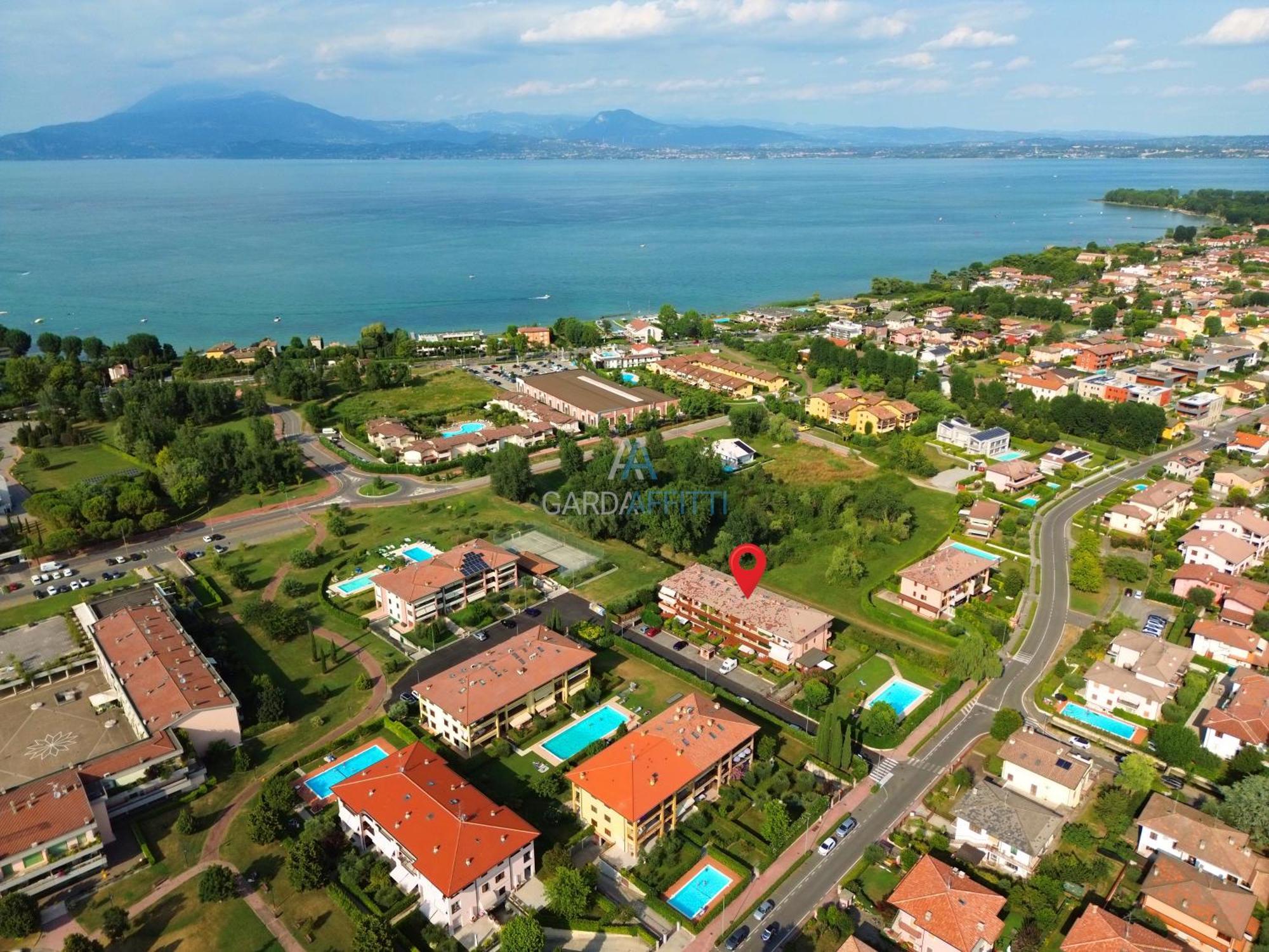 Giove - Piscina E Natura A Sirmione
